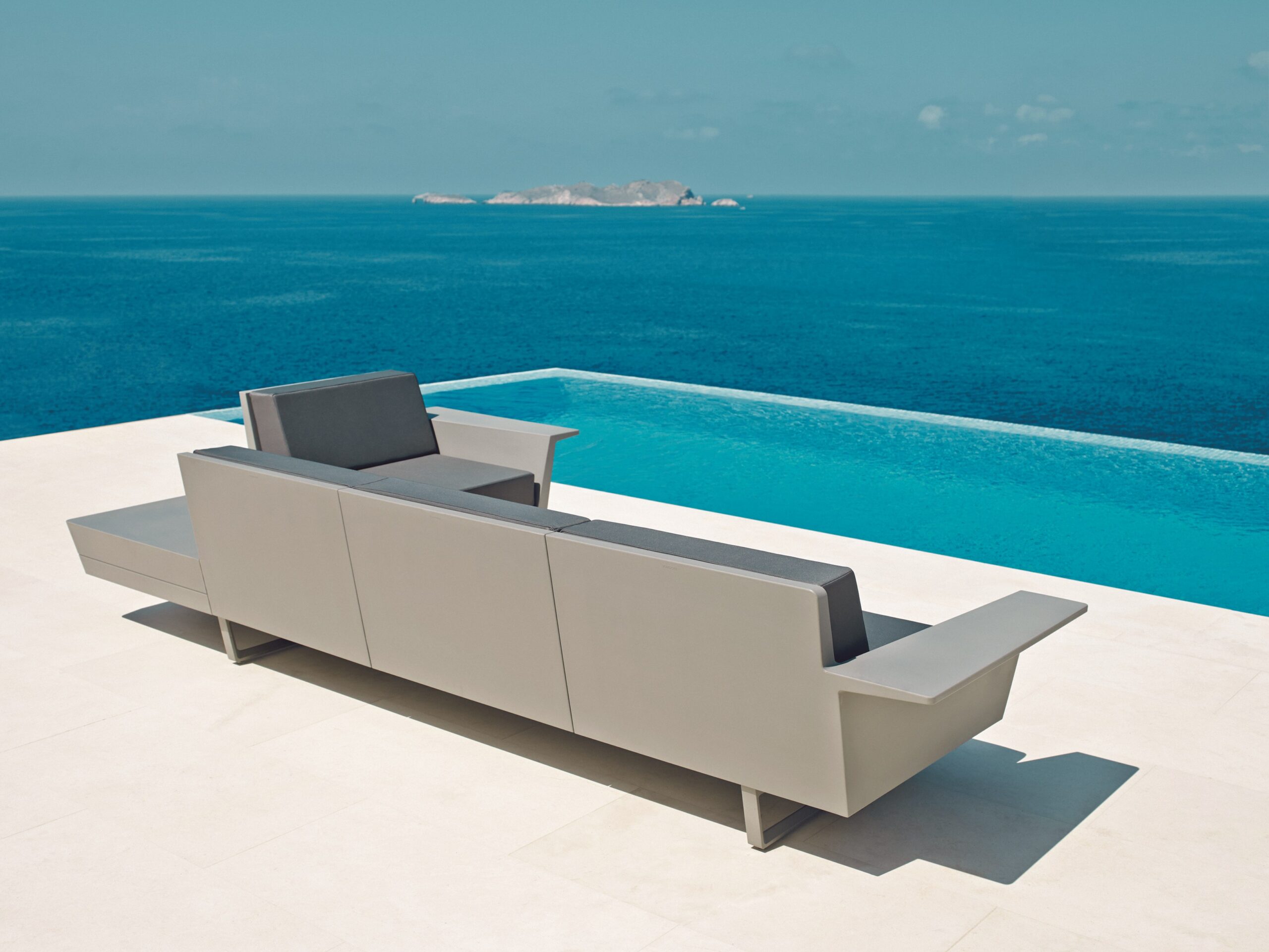 3400 4003b Vondom Flat Outdoor Modular Sofa Sag Harbor NY scaled