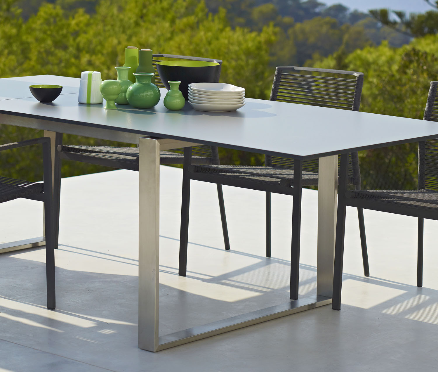 extendable Edge dining table