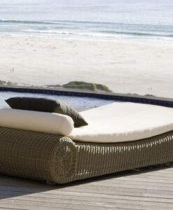 3500 2501a Manutti Orlando Wicker Chaise Lounger