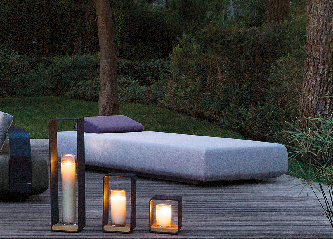 3600 2502b Manutti Kumo Daybed