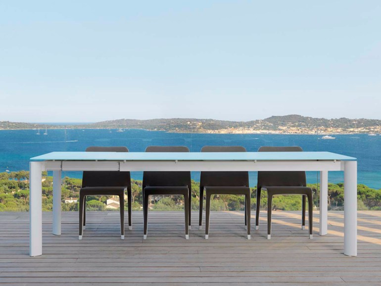 Titus Extendable Table c