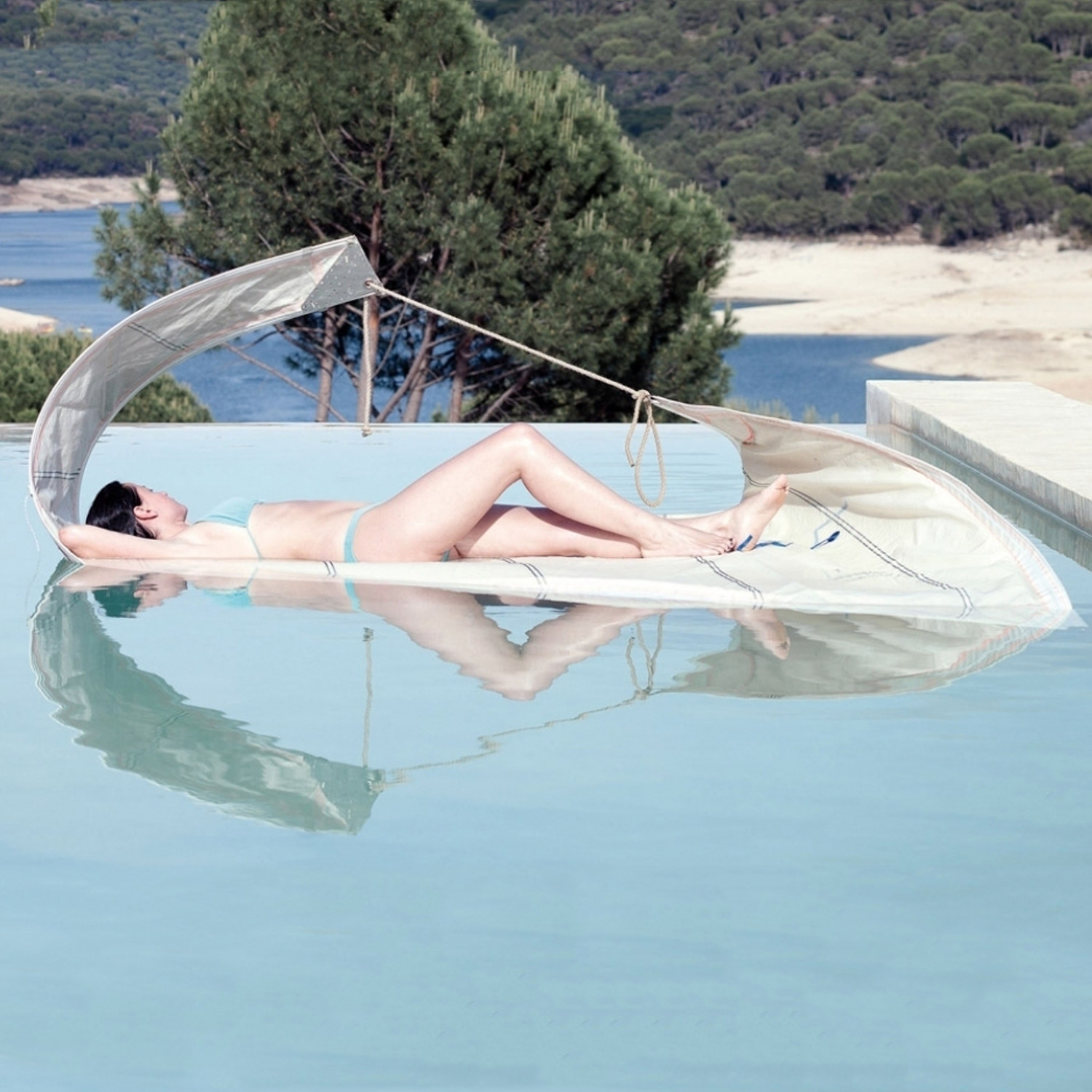 Floating Boat 6