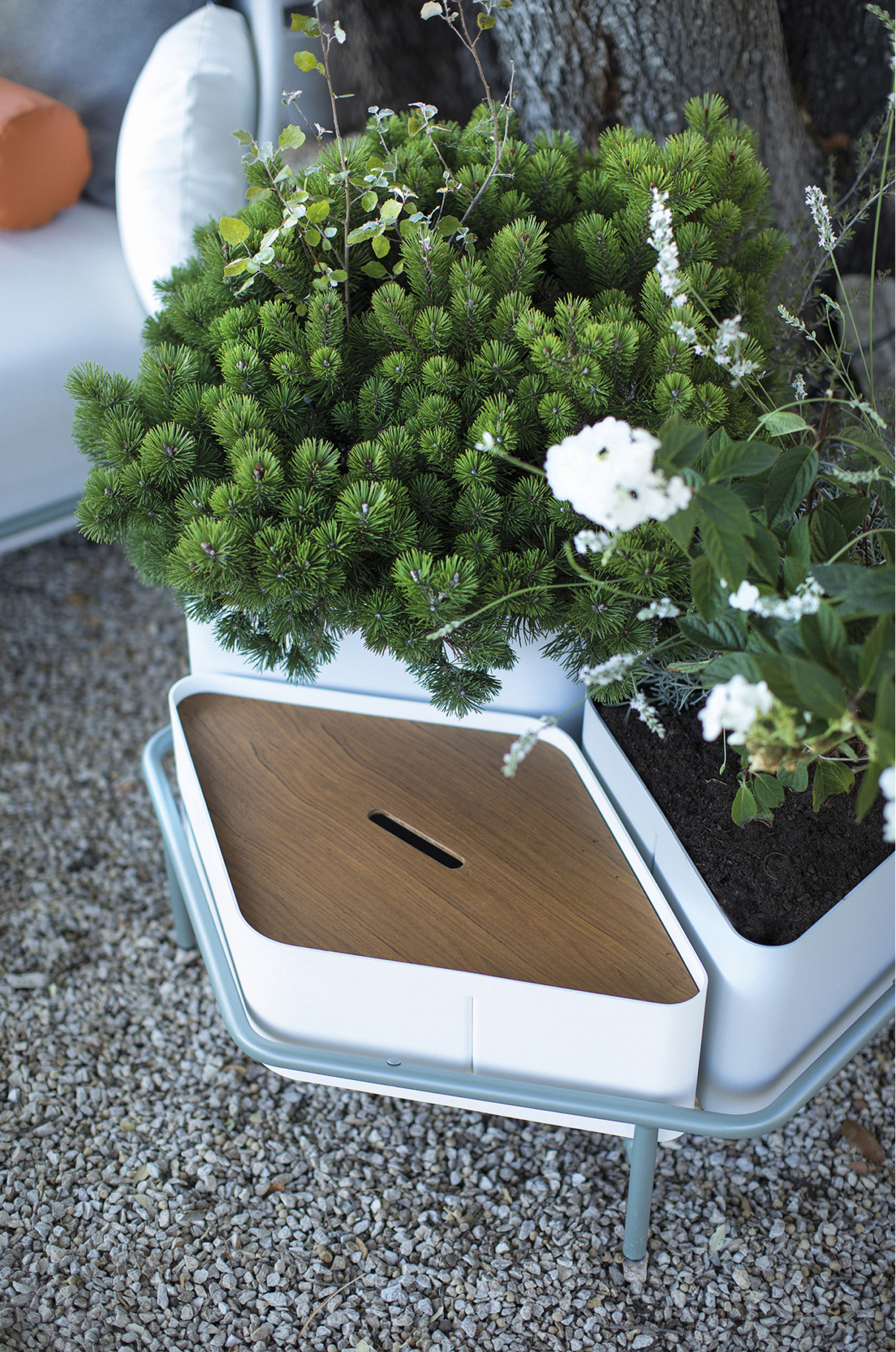 Alice Ego Paris Side Table Planter