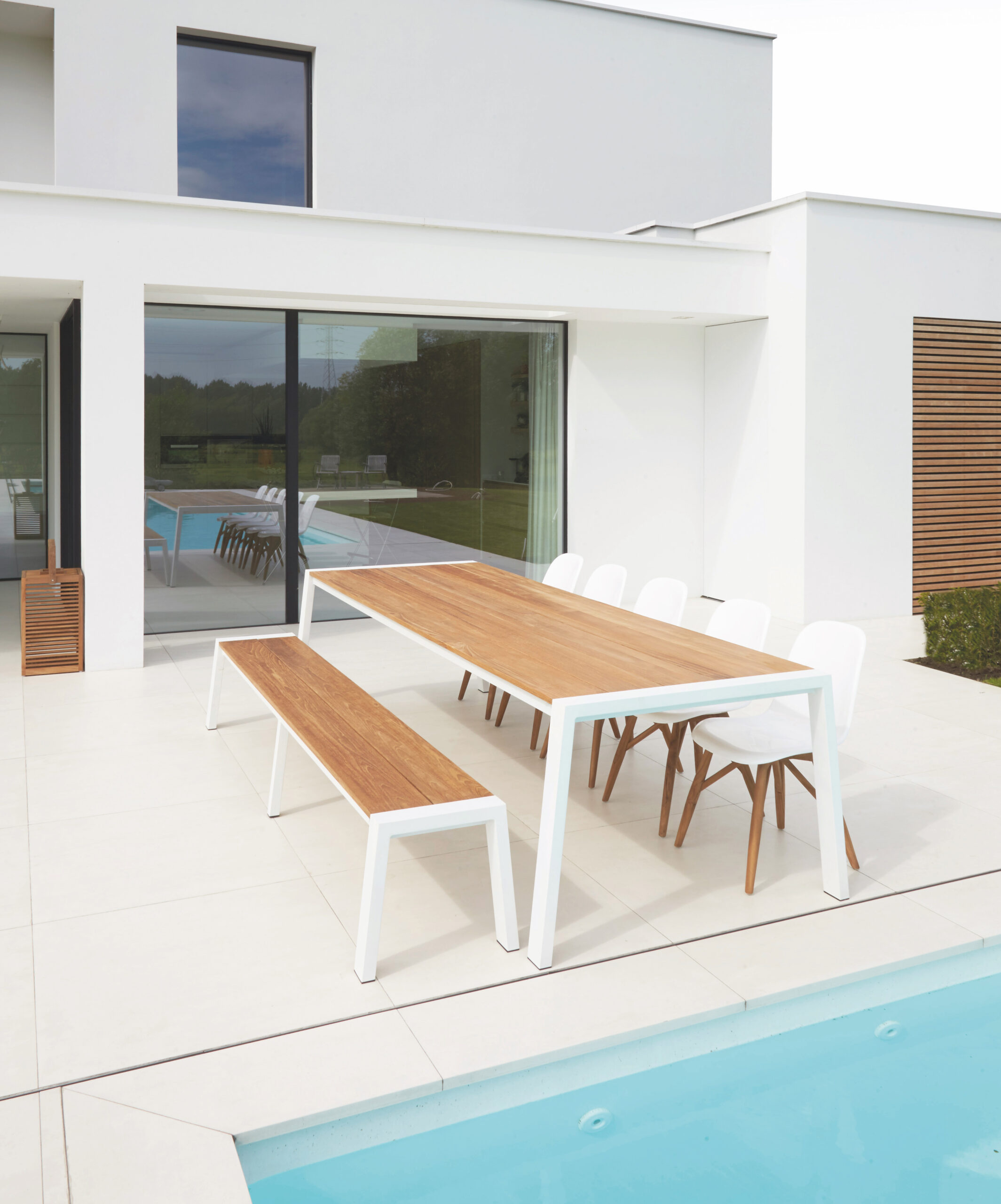 extra long dining table