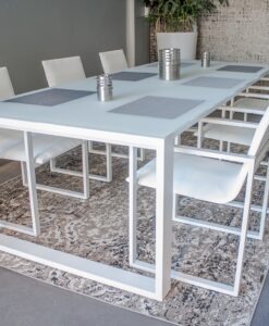 Firm Dining Table Stile