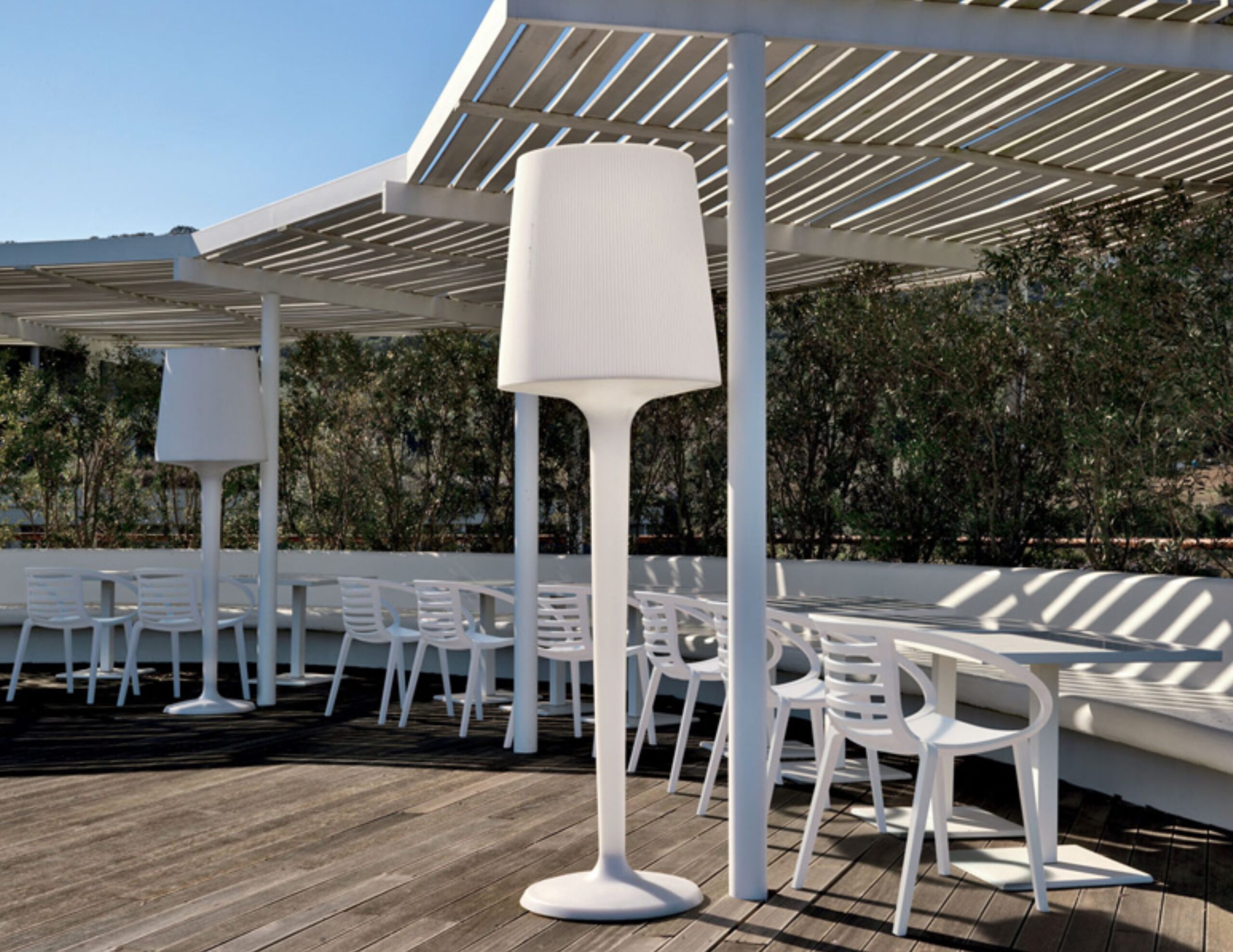 Ambo Stackable Dining Chair