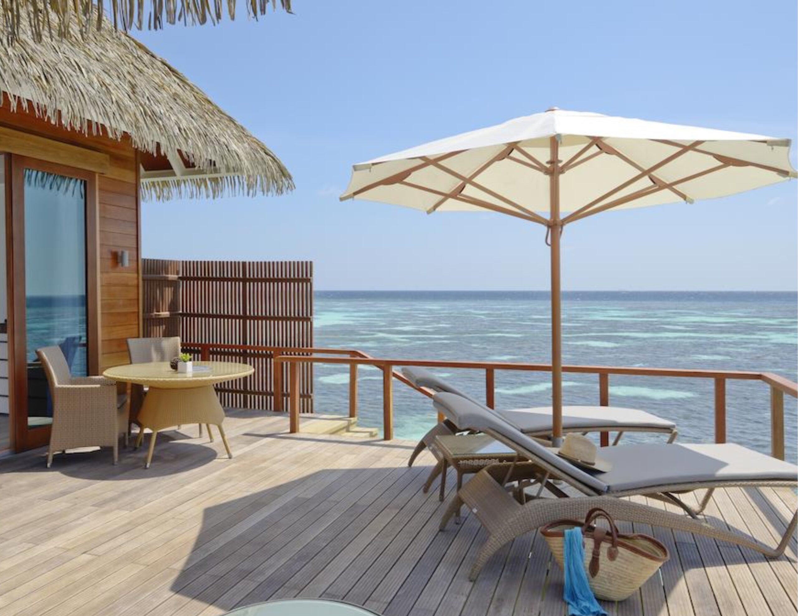 florida beach bob wicker chaise lounge best hotel furniture beach maldives luxury villa resort all-weather weatherproof