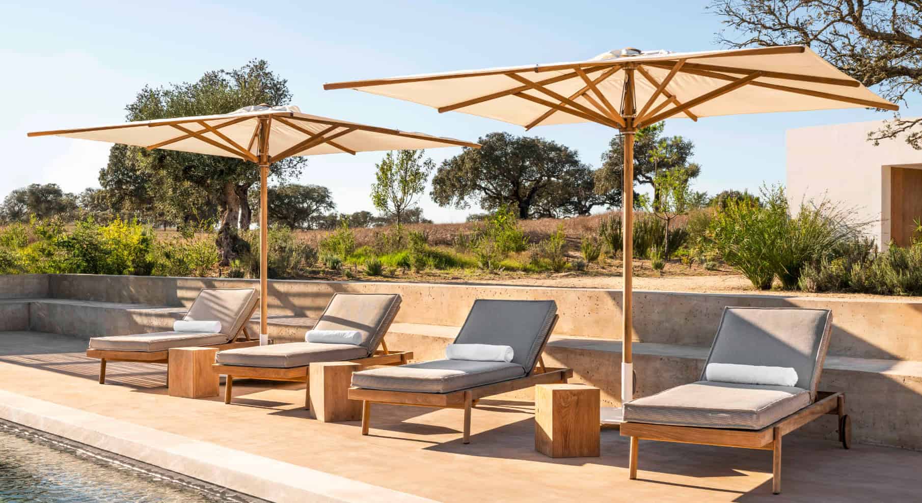 jolla morira commercial hospitality hotel center pole outdoor umbrellas 11zon